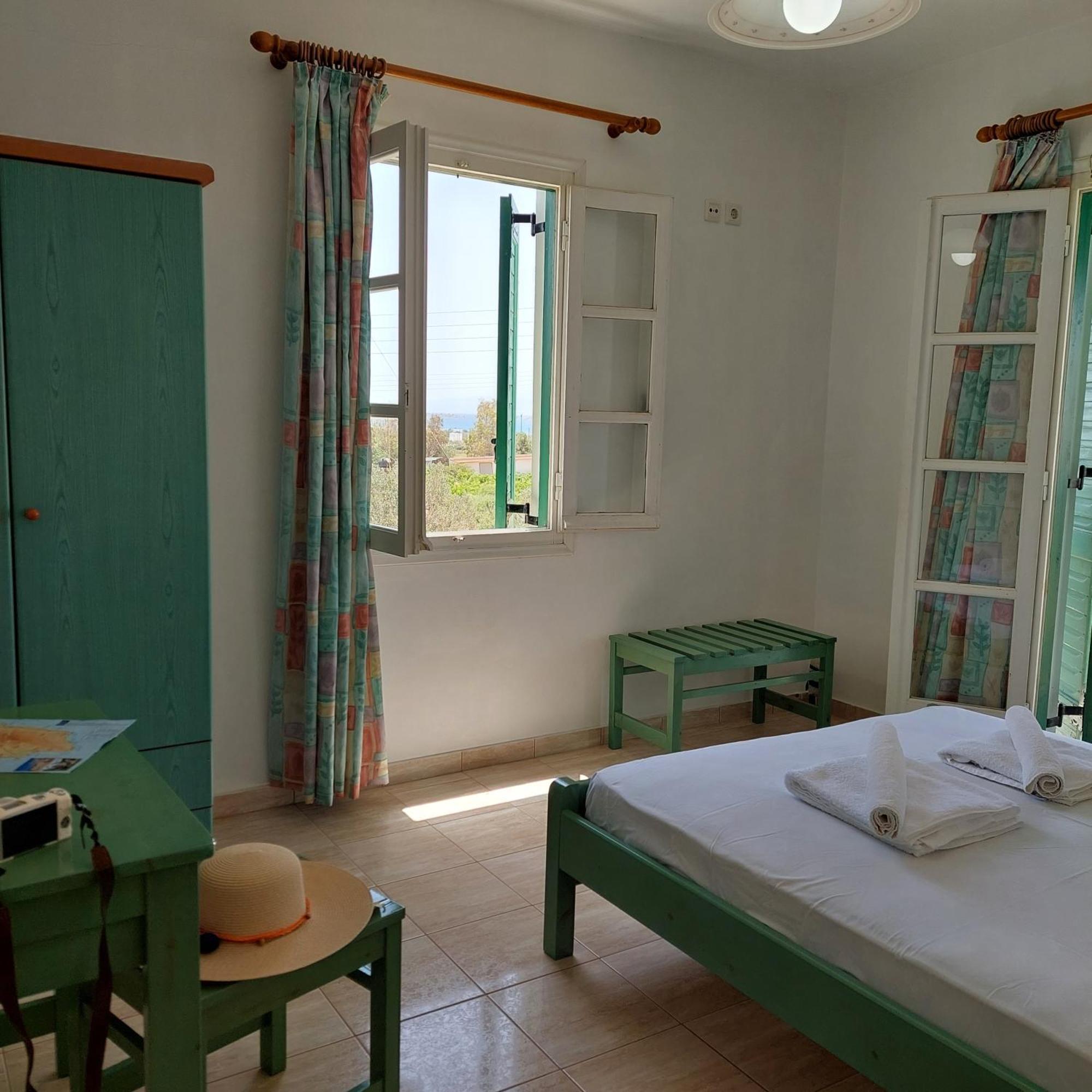 Hotel Kapari Agia Anna  エクステリア 写真